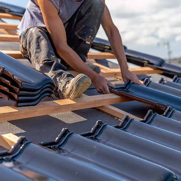 Why Federal Way, WA Homeowners Choose Federal Way Roofing Contractors for Hail Damage Repairs?