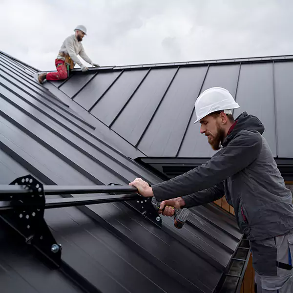 Why Federal Way Property Owners Choose Federal Way Roofing Contractors for Metal Roof Repair?
