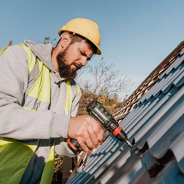 Why Federal Way, WA Property Owners Choose Federal Way Roofing Contractors for Roof Restoration?
